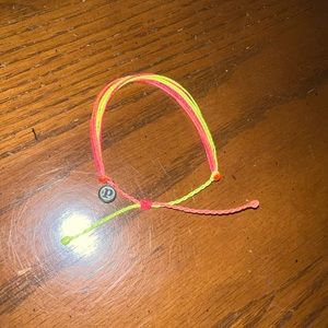 pura vida bracelet